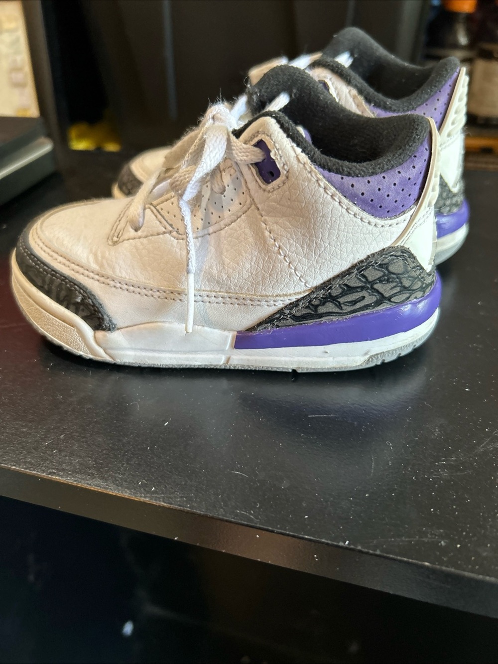 Nike Kids White, Purple & Black Basketball Sneakers size 8c